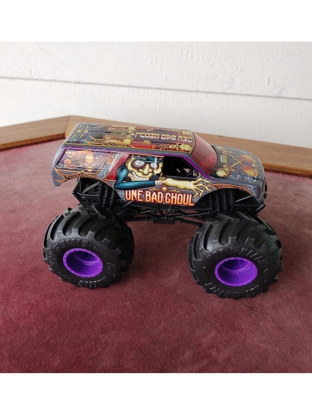 Hot Wheels 24 scale